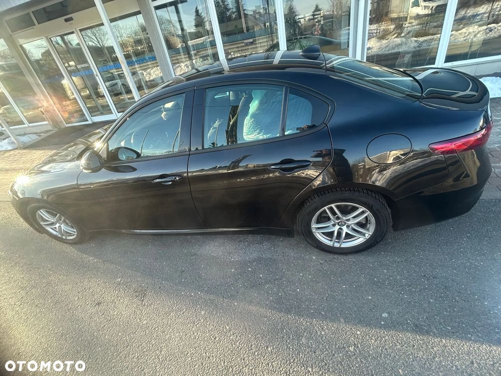 Alfa Romeo Giulia 2.0 Turbo - 3