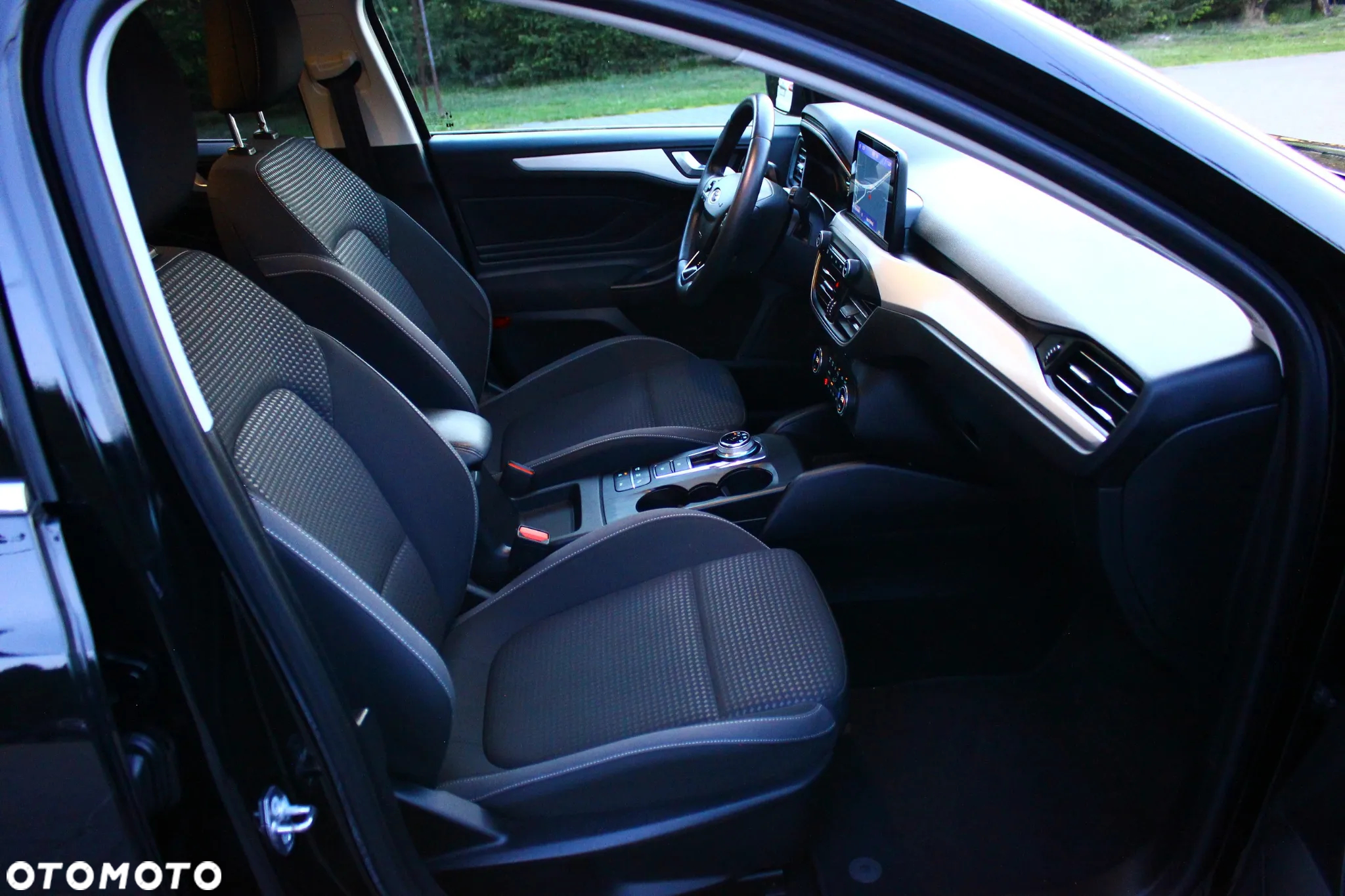 Ford Focus 1.5 EcoBlue Start-Stopp-System TITANIUM - 39