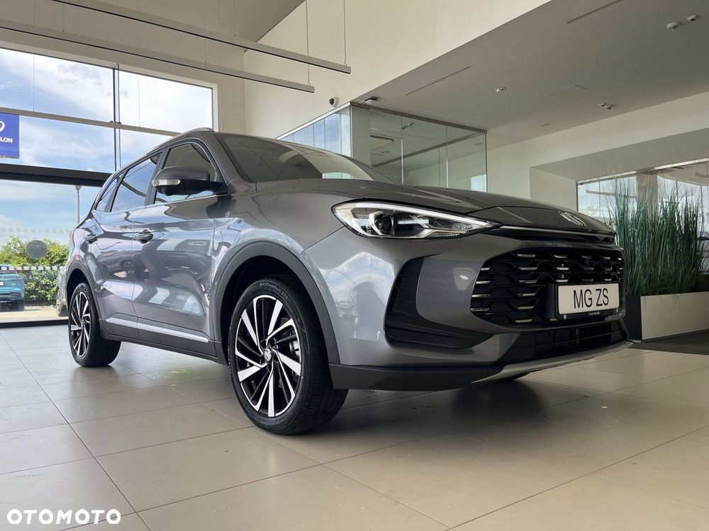 MG ZS Hybrid+ - 28