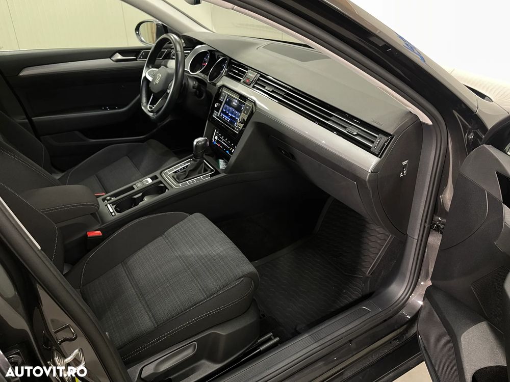 Volkswagen Passat 1.5 TSI ACT DSG Comfortline - 10