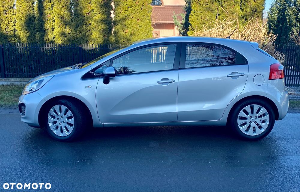 Kia Rio 1.2 Attract - 2