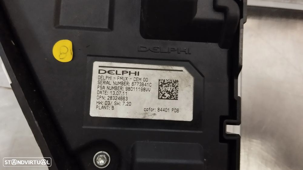 MOLDURA RADIO / COMANDO MULTIFUNÇÕES CITROEN C4 PICASSO II REF. 98011198VV 28324663 - 3