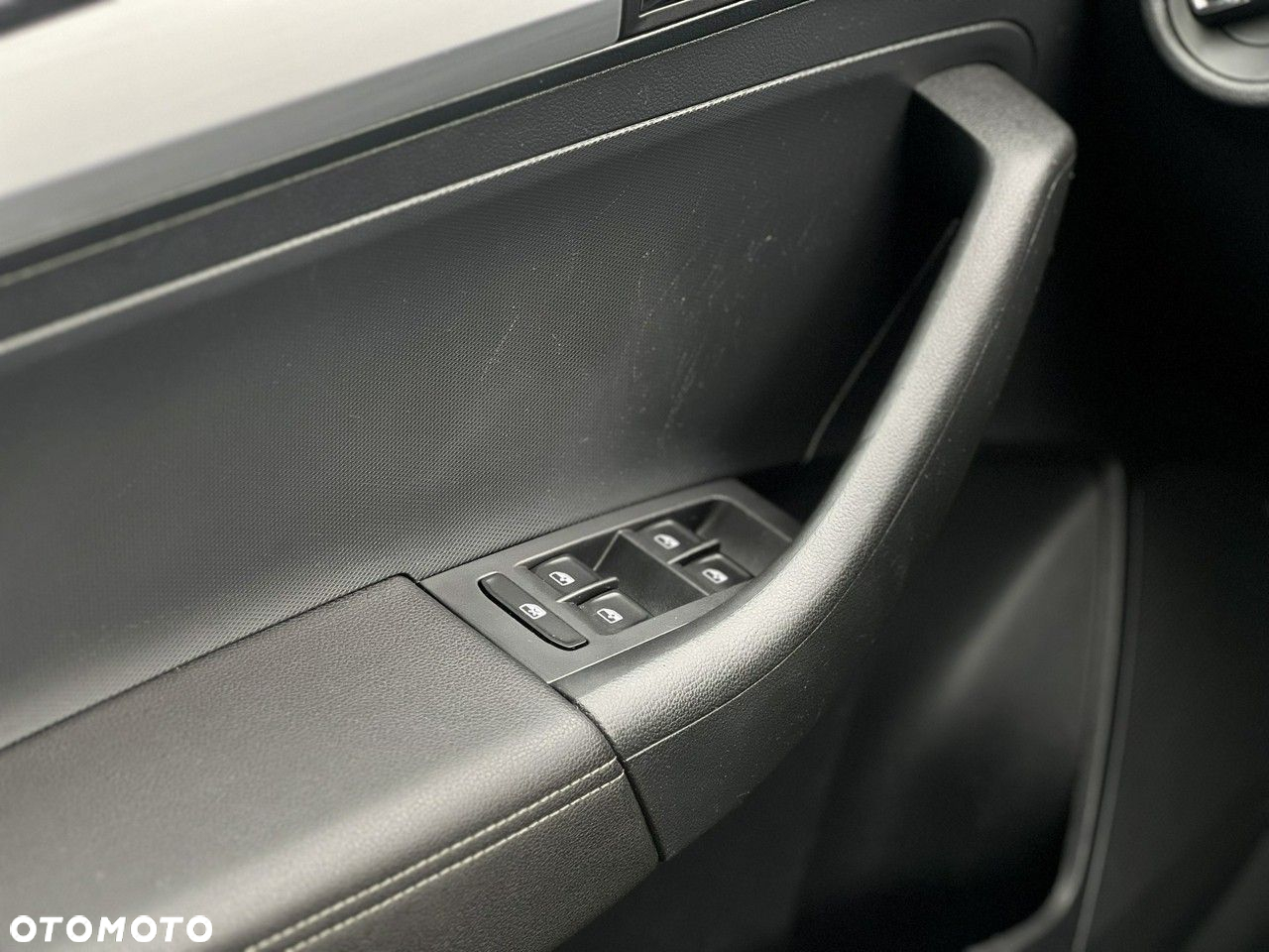 Skoda RAPID - 21