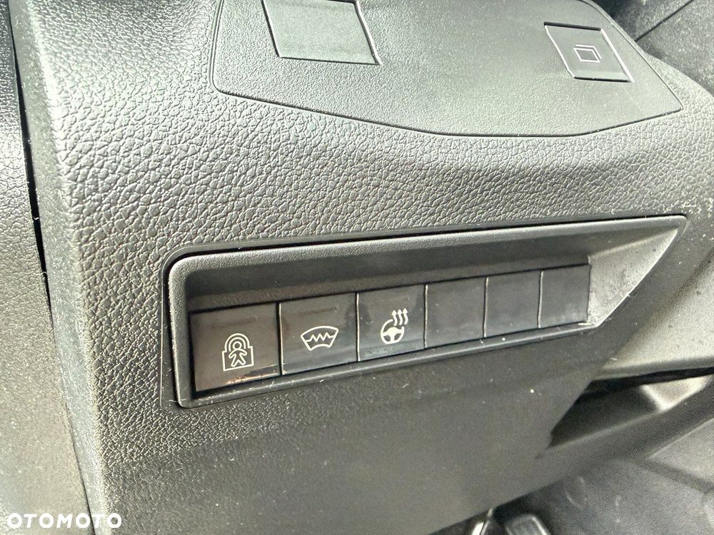 Opel Combo 1.5 D Automatik GS - 22