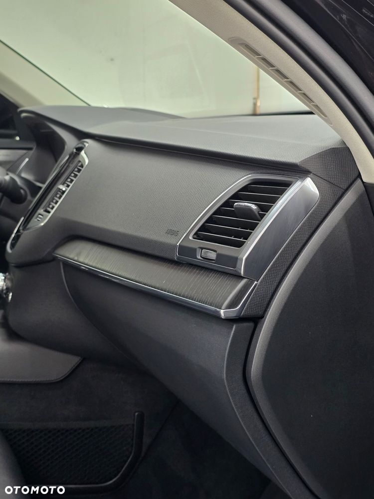Volvo XC 90 T6 AWD Momentum 7os - 8