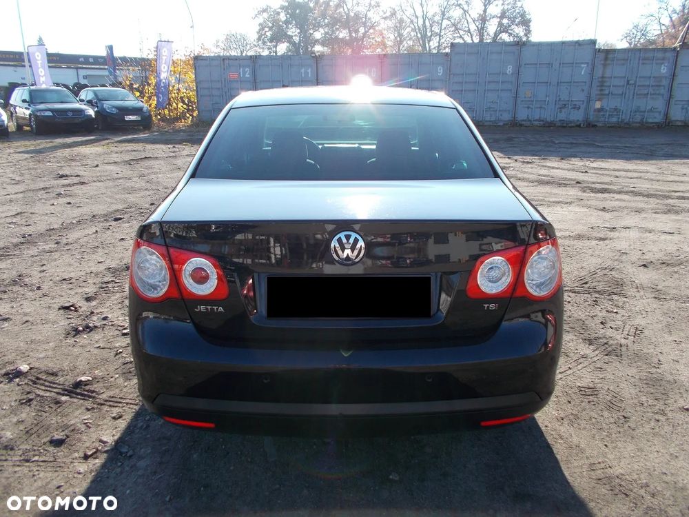 Volkswagen Jetta 1.4 TSI Comfortline - 8