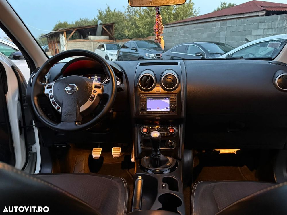 Nissan Qashqai+2 - 6