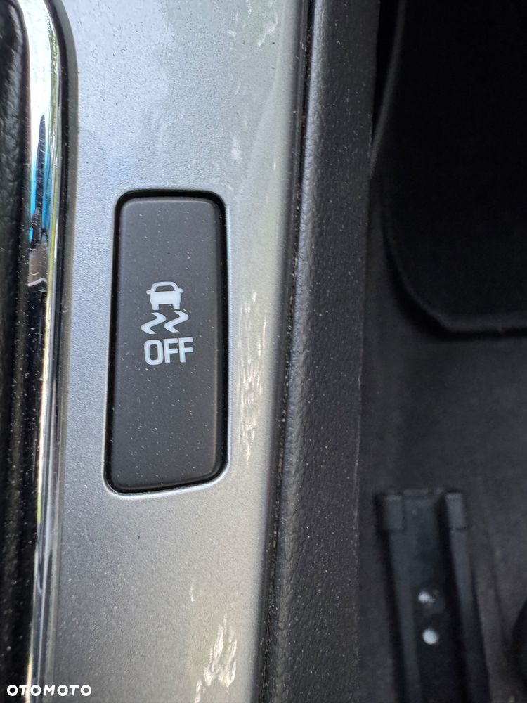 Chevrolet Cruze 1.6 - 29
