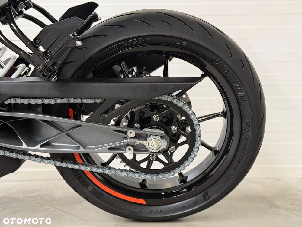 KTM Duke - 32
