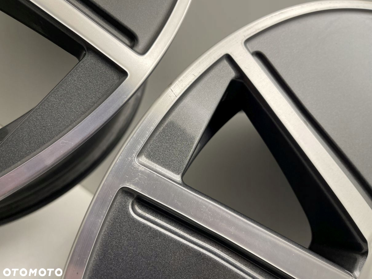 FELGI AUDI A4 B9 A5 A6 C7 A7 Q3 Q5 7,5J 17 ET38 8W0601025G - 8