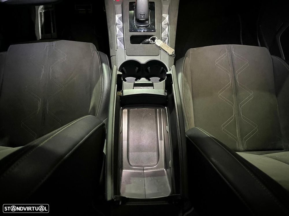 DS DS7 Crossback - 21