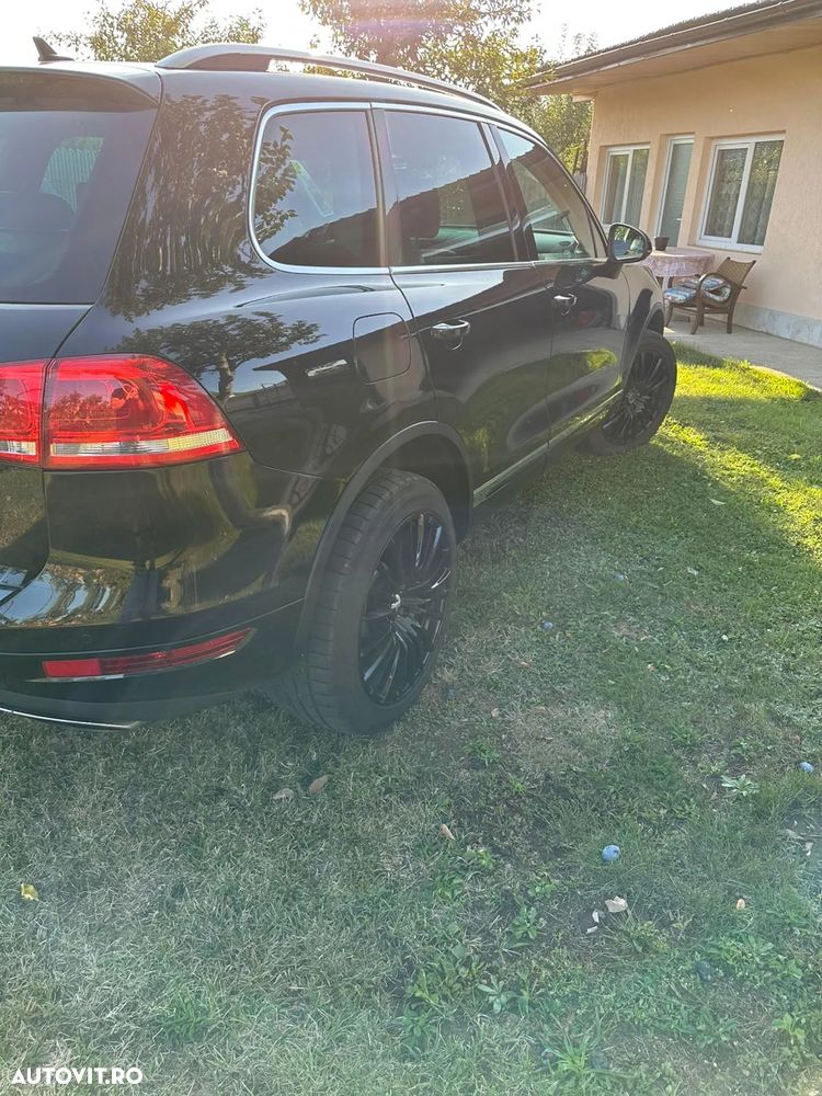 Volkswagen Touareg - 12