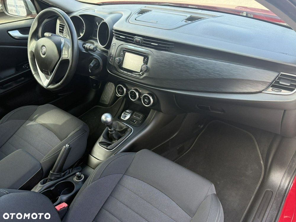 Alfa Romeo Giulietta 2.0 JTDM - 12
