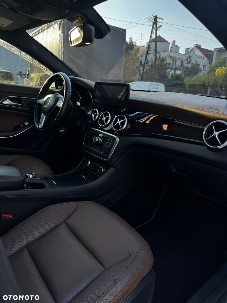 Mercedes-Benz CLA 250 7G-DCT UrbanStyle Edition - 13