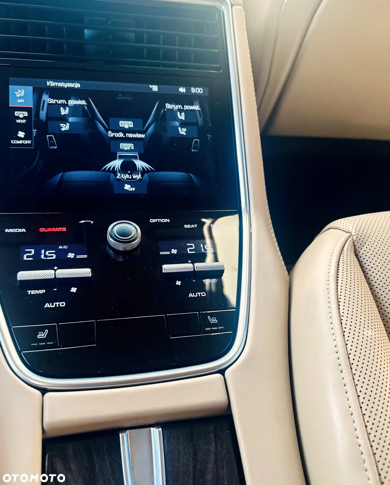 Porsche Panamera 4 - 12