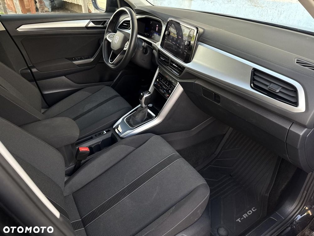 Volkswagen T-Roc - 18