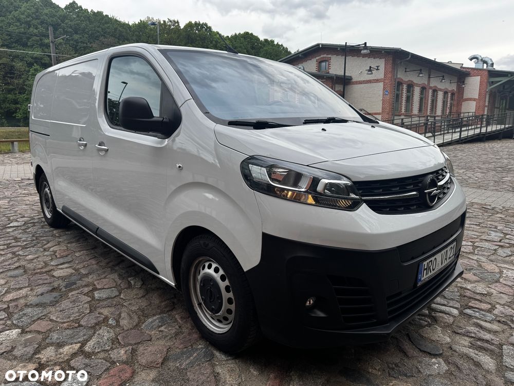 Opel VivaroE - 2