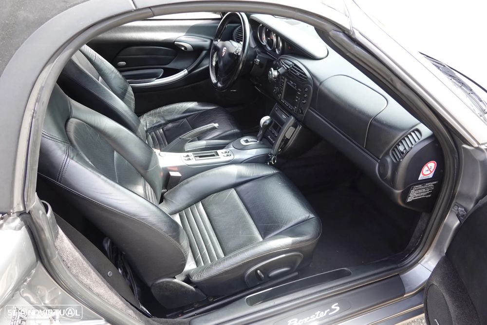 Porsche Boxster - 12