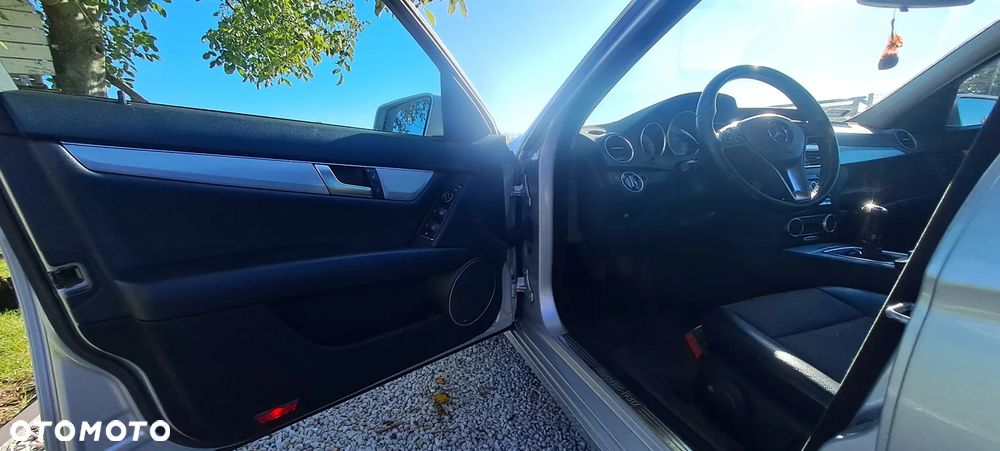 Mercedes-Benz Klasa C 200 CDI BlueEff Avantgarde - 8