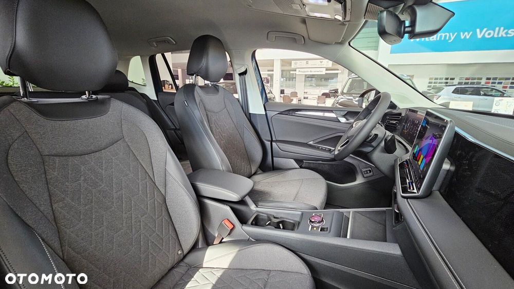Volkswagen Tiguan - 31
