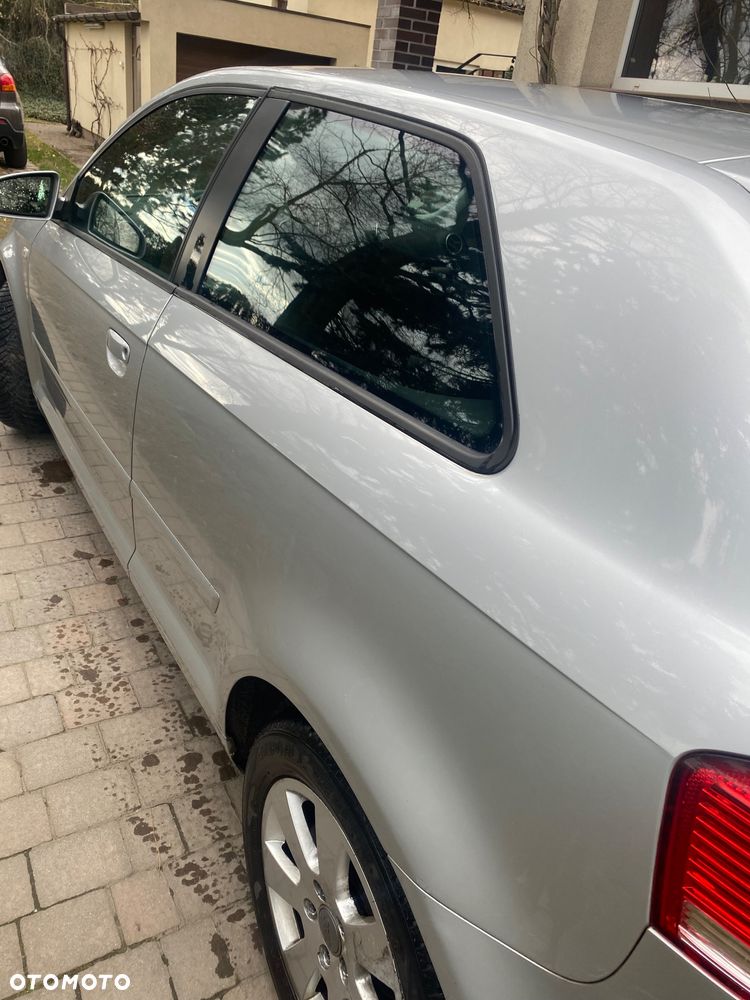 Audi A3 3-drzwiowe 1.2 TFSI Attraction - 4