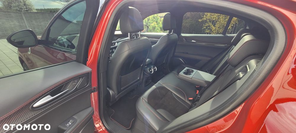 Alfa Romeo Stelvio 2.9 V6 Bi-Turbo Quadrifoglio Q4 - 14