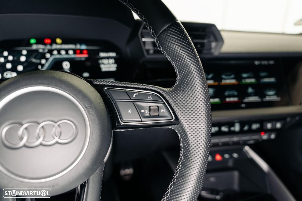 Audi S3 TFSI quattro S tronic - 25