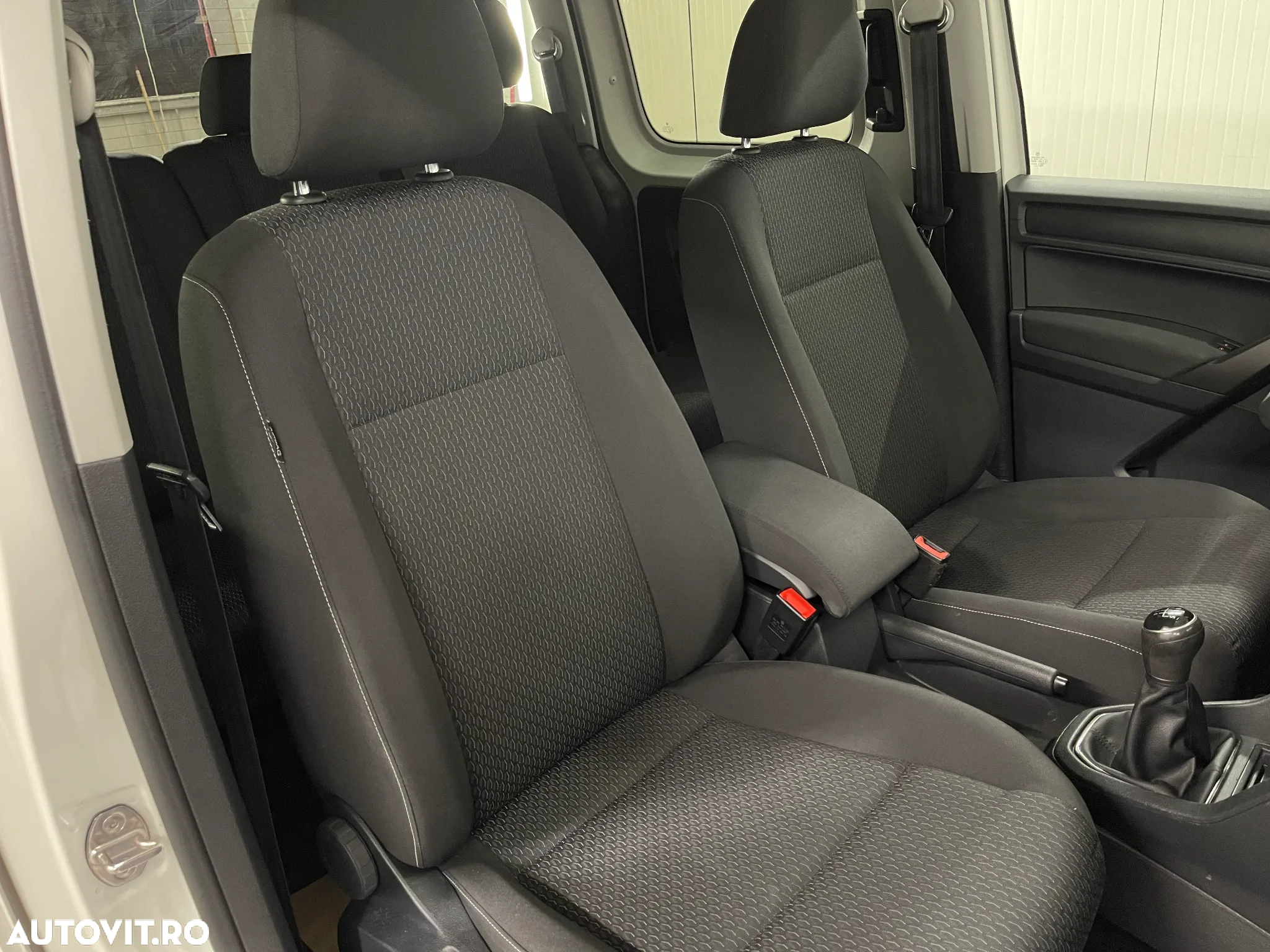 Volkswagen Caddy 2.0 TDI 75 kW Life - 9