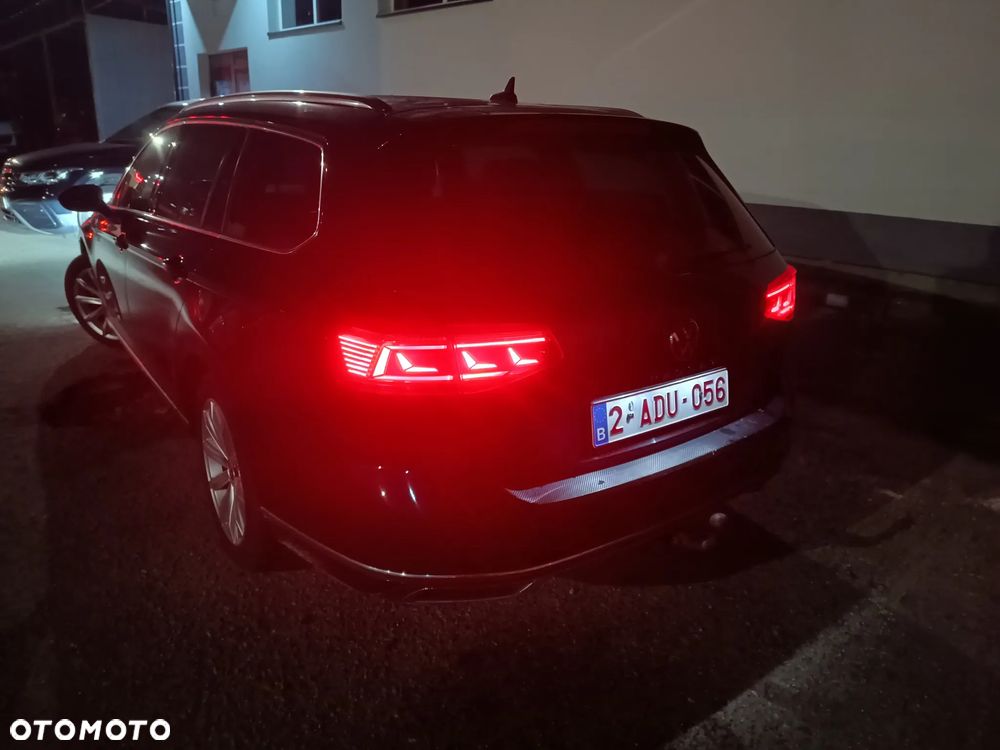 Volkswagen Passat - 2