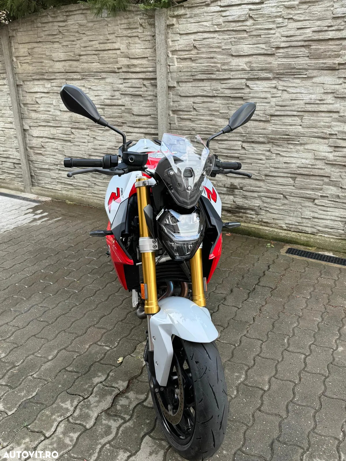 BMW F900R - 2