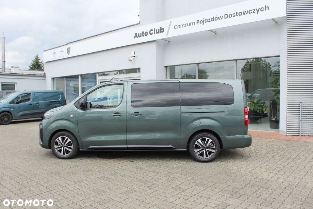Peugeot Traveller - 12