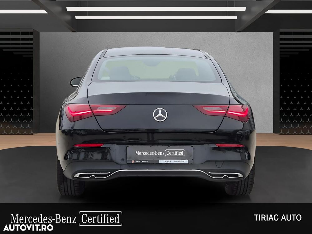 Mercedes-Benz CLA 180 7G-DCT - 4