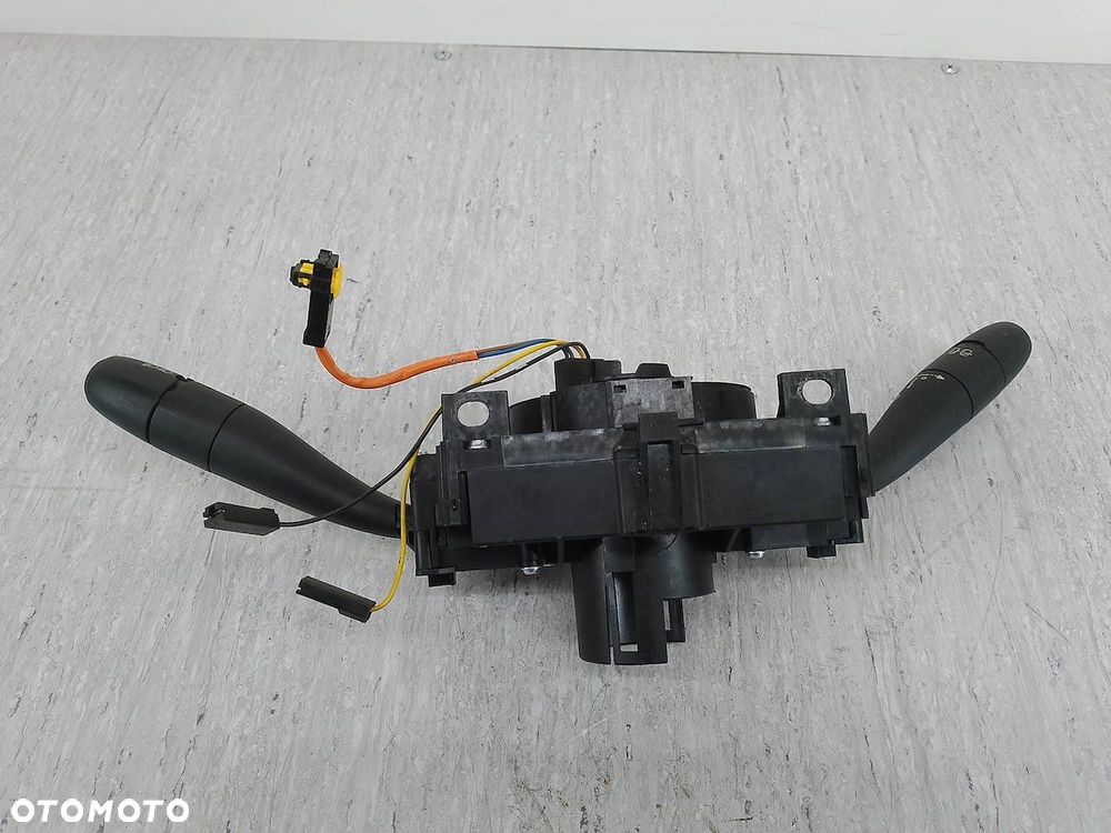 PRZEŁĄCZNIK ZESPOLONY CITROEN C3 96491648XT  COM2002 1.0 8V - 7