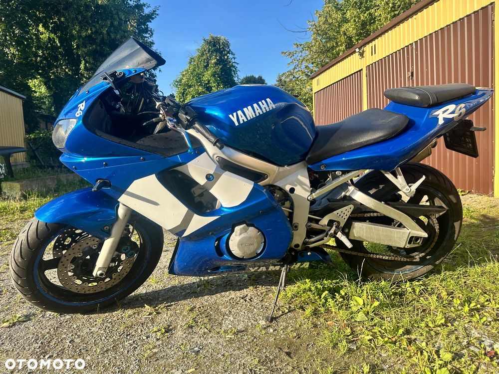 Yamaha R6 - 10