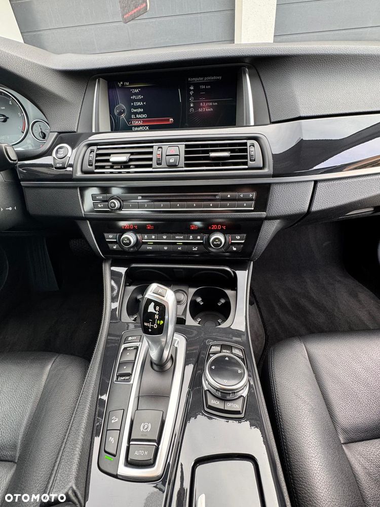 BMW Seria 5 525d xDrive - 18