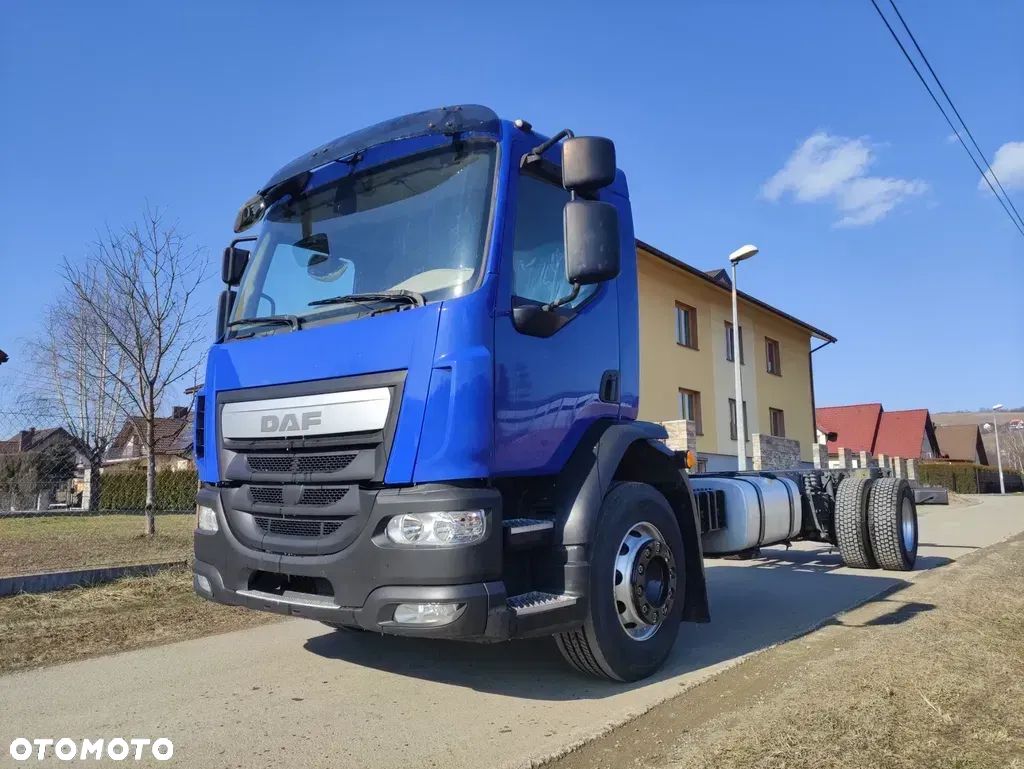 DAF LF 320 ramo do zabudowy 18DMC - 1