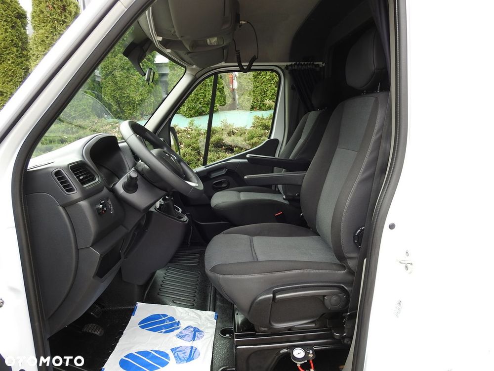 Renault MASTER PLANDEKA 10 PALET WEBASTO TEMPOMAT NAWIGACJA KLIMATYZACJA LEDY PNEUMATYKA  165KM - 25
