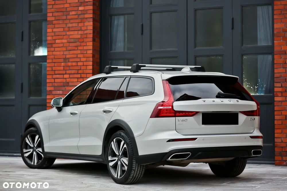 Volvo V60 Cross Country D4 AWD Geartronic Pro - 13