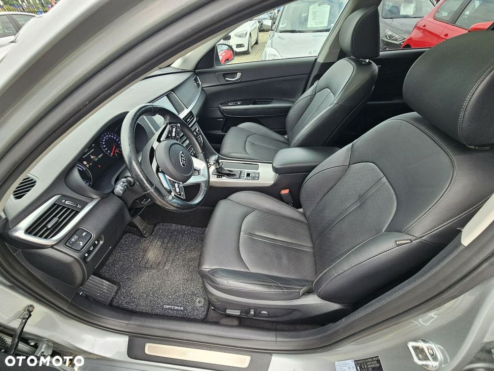 Kia Optima - 33