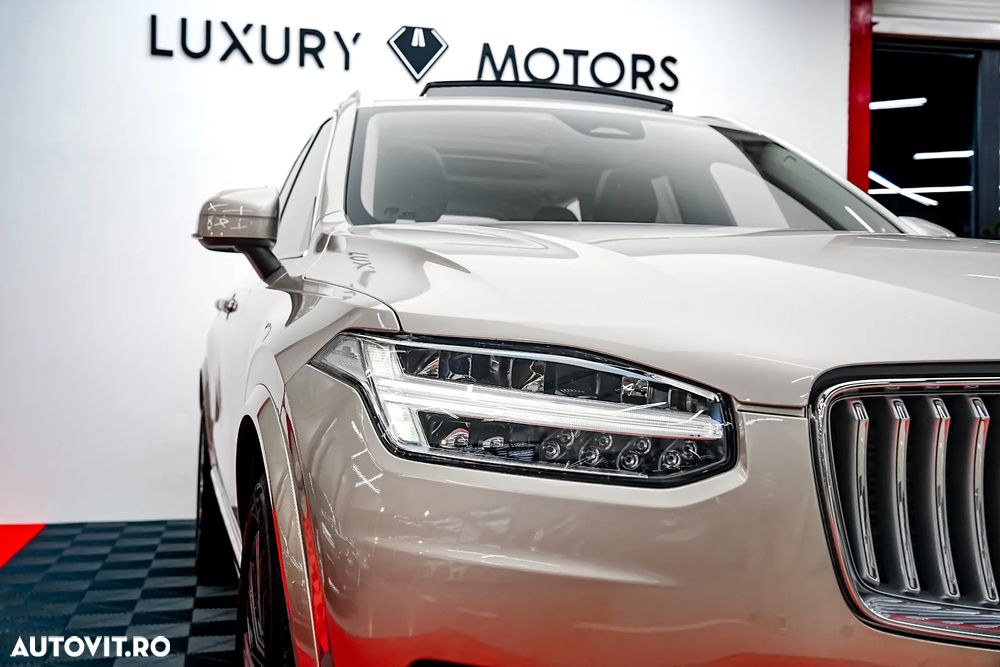 Volvo XC 90 B5 D AWD Plus Bright - 19