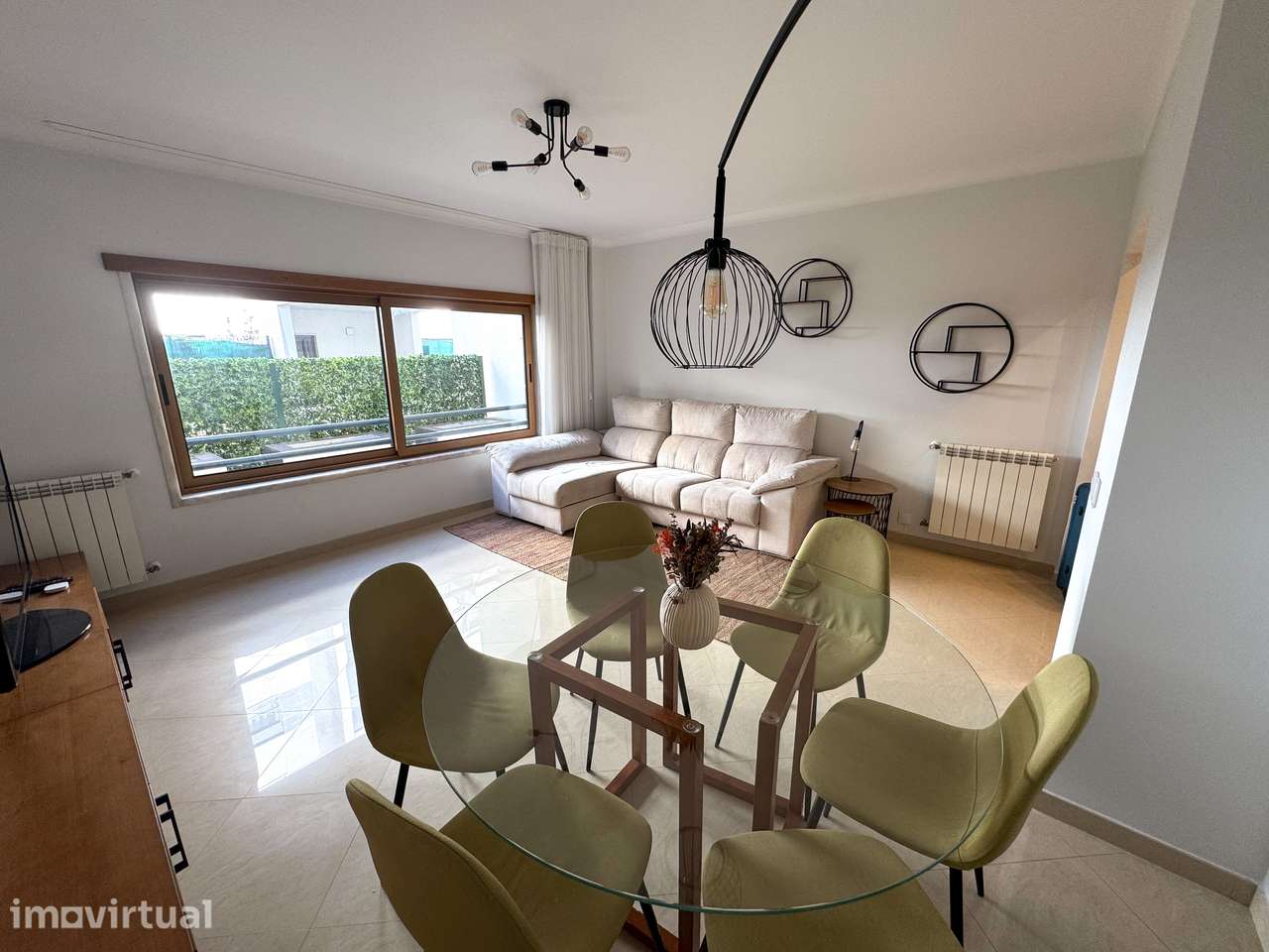 Apartamento T2 com terraço e garagem em Loures - Grande imagem: 2/15