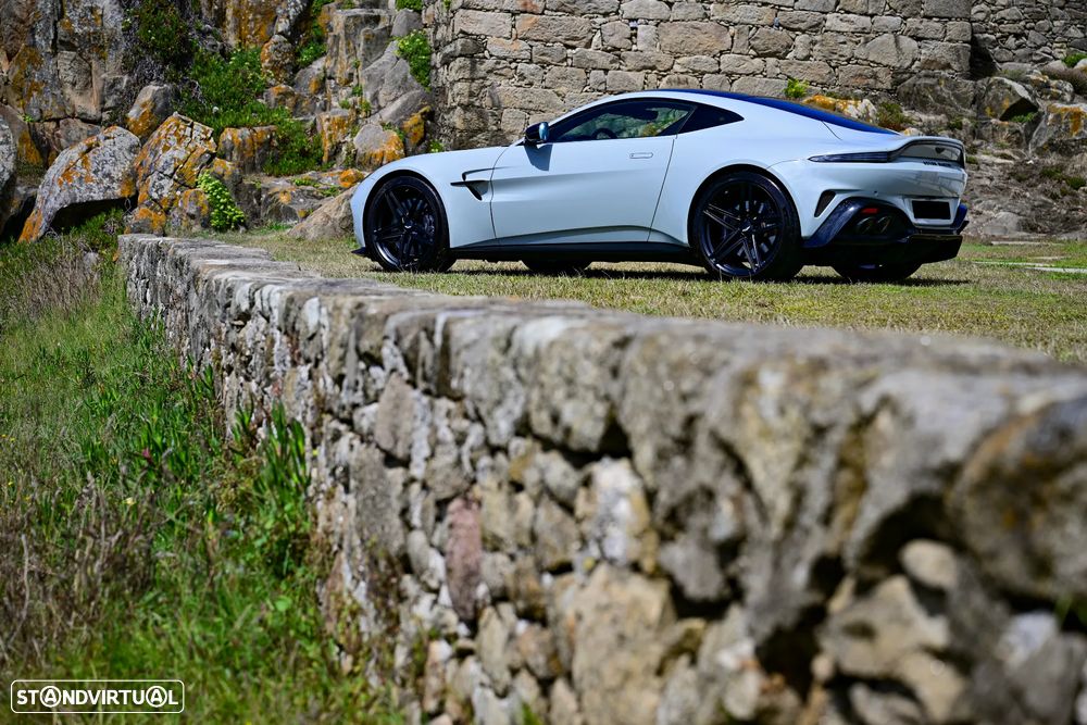 Aston Martin Vantage Coupe V8 - 26