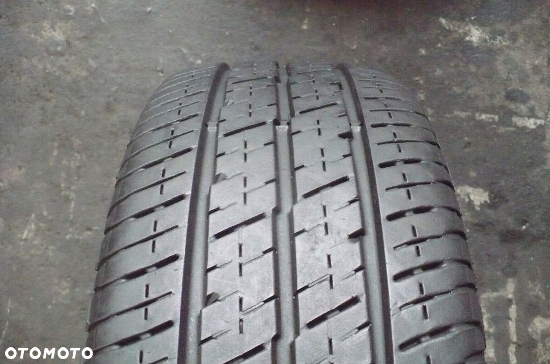 2x CONTINENTAL Vanco 2 215/65R15C 7,4mm 2020 - 2