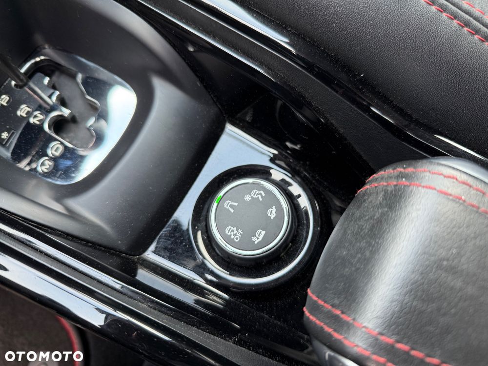 Peugeot 2008 PureTech 110 Stop&Start EAT6 GT-Line Edition - 22