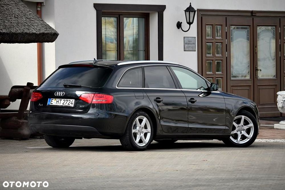 Audi A4 Avant - 19