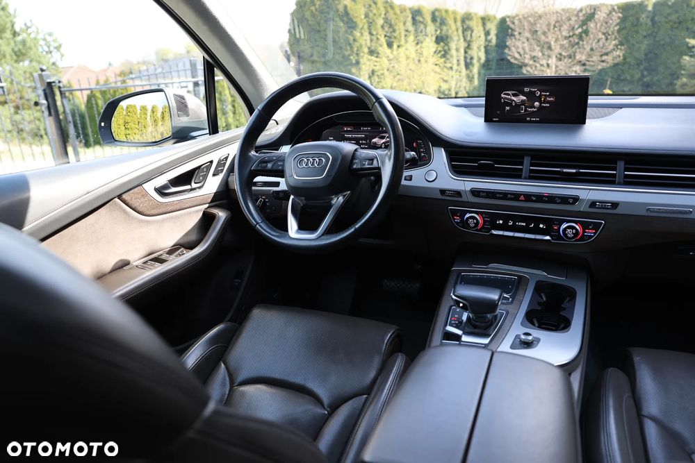 Audi Q7 - 17