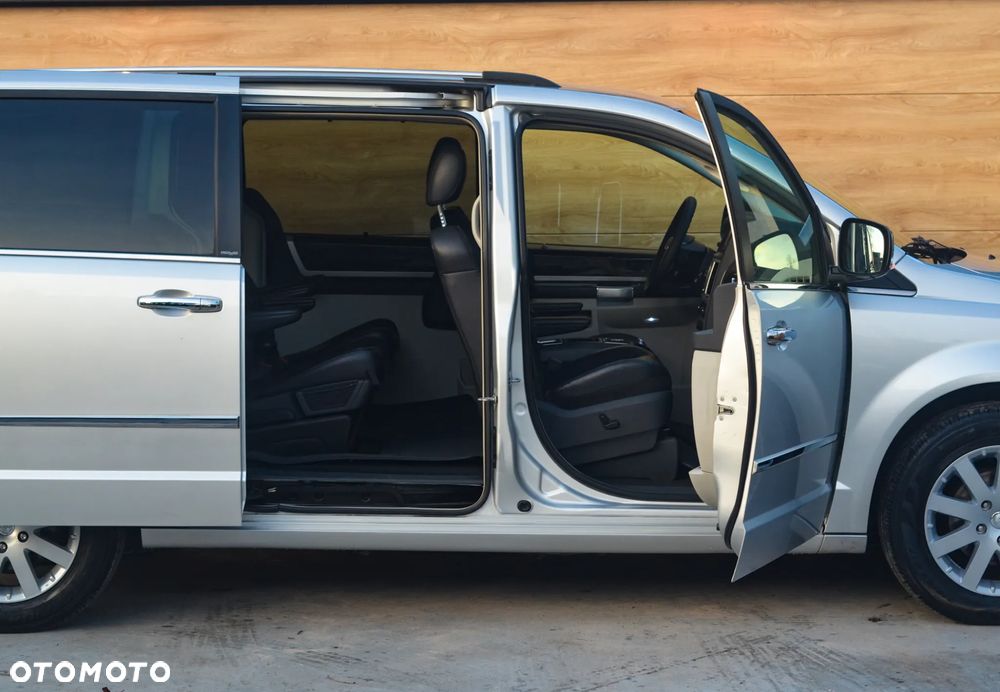 Chrysler Grand Voyager 2.8 CRD Automatik Limited - 13