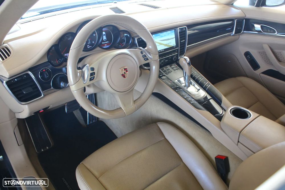 Porsche Panamera Platinum Edition - 34
