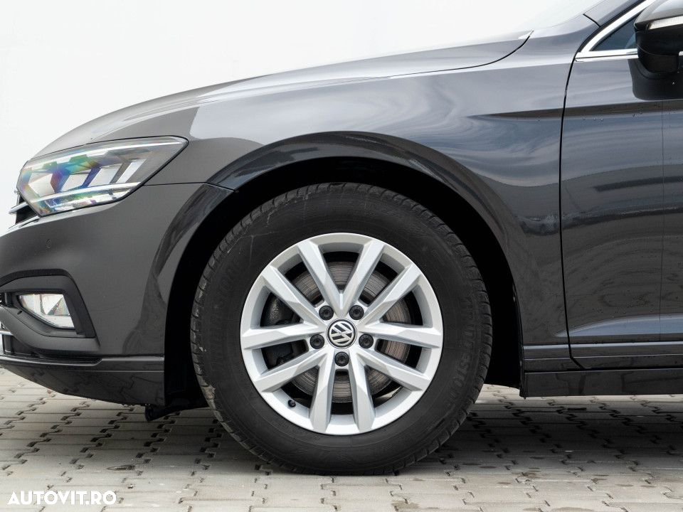 Volkswagen Passat - 8