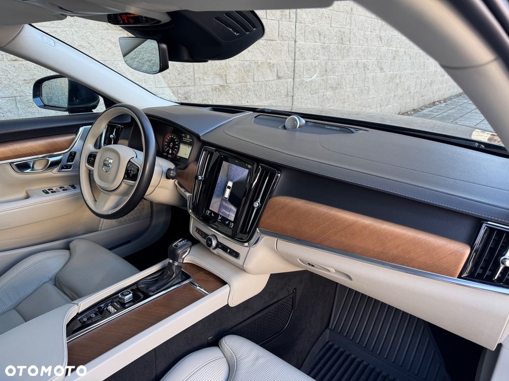 Volvo V90 D4 SCR AWD Inscription - 33